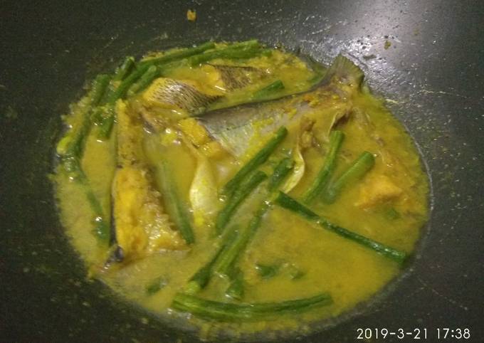 Sayur asam daun kedondong