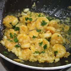 A picture of Butter garlic prawn.