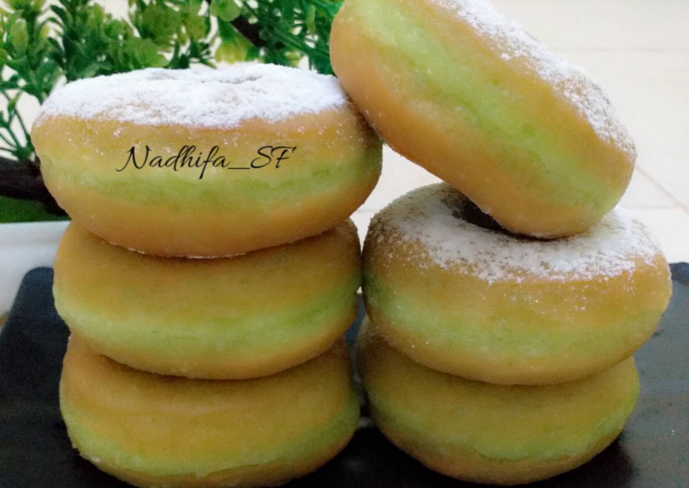 Donat Pandan Empuk