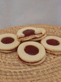 Una foto de Lunettes/anillitos de membrillo sin manteca
