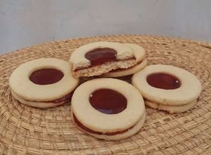 Una foto de Lunettes/anillitos de membrillo sin manteca