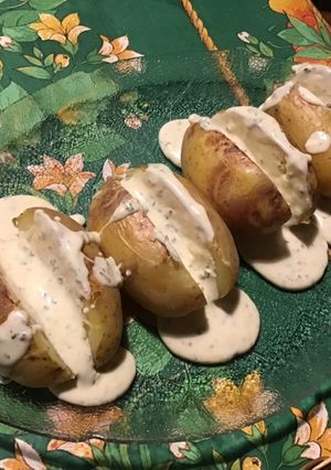 Une photo de Pommes de terre blue belle au four crème ciboulette citron