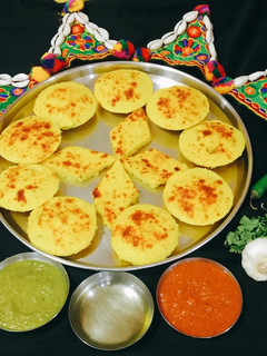 સ્ટીમ ઢોકળા (Steam Dhokla Recipe In Gujarati) રેસીપી મુખ્ય ફોટો