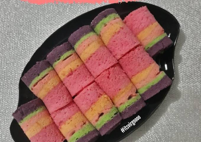 Cara Gampang Menyiapkan #410. Mini Rainbow Cake Roll, Lezat Sekali