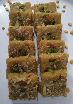 A picture of Mohanthal recipe.