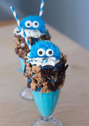 Una foto de Malteada de cookie monster