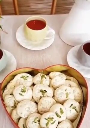 عکسی از دستور شیرینی پفک گردویی