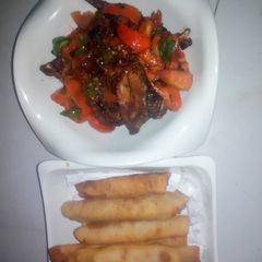 A picture of Cinnamon chicken.