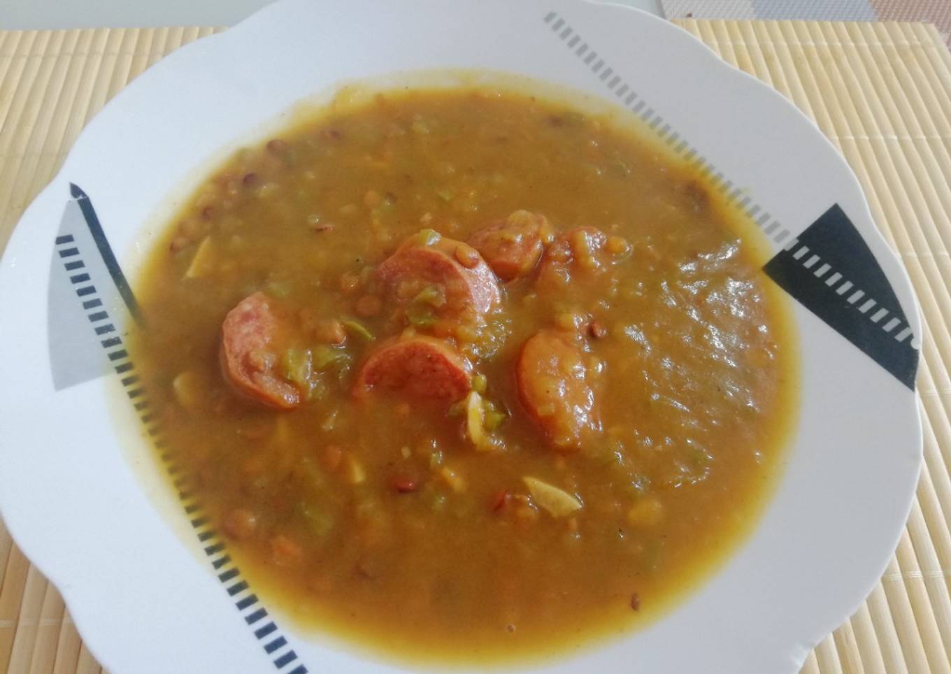 Sopa de lentejas y chorizo