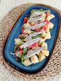 Ensalada de patata y boquerones en vinagre