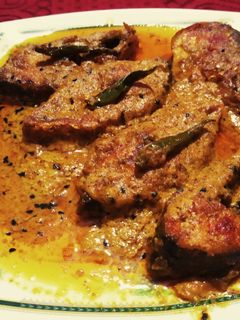 সরষে ইলিশ (Sorshe ilish recipe in bengali) রেসিপির প্রধান ছবি