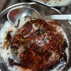 A picture of Dahi vada.