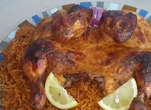 صورة لوصفة دجاج بمعجون الطماطم