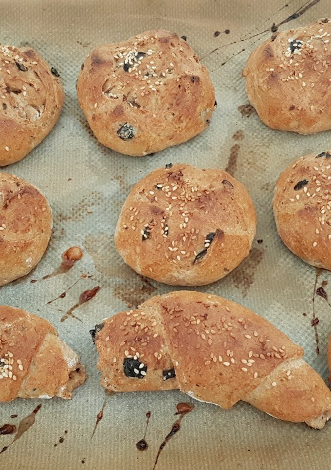 Olívás zsömle recept fotója