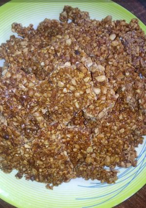 A picture of Groundnut Cake.