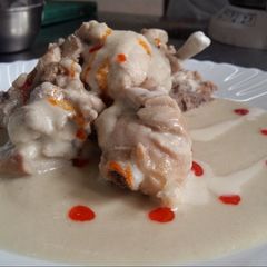 A picture of Mughlai chicken.