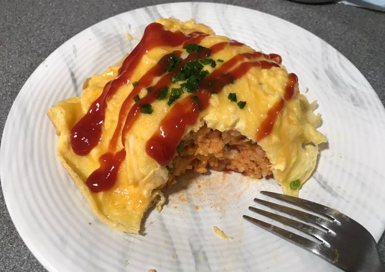 Steps to Prepare Favorite Tomato ketchup fried rice with omelette (kid’s omurice)