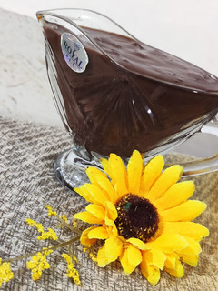 عکسی از دستور سس شکلاتی(جایگزین خامه قنادی)
