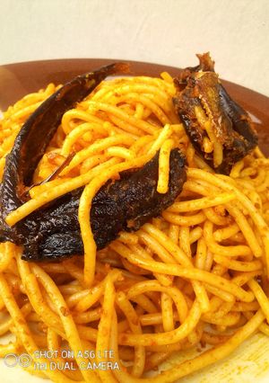 A picture of Palm Oil Spaghetti.