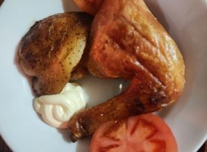 Una foto de Pollo (30) Muslos con verduras #Delantalcookpad2026