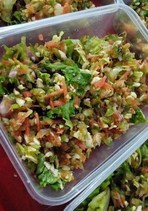 A picture of Mediterranean Salad.