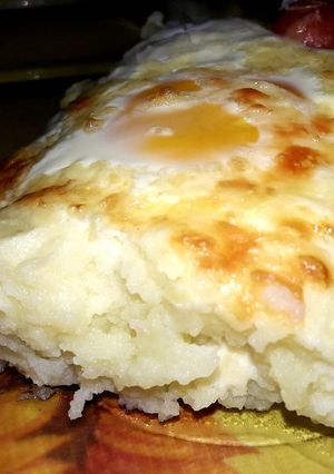 Una foto de Pastel de papa (salchichas con puré)