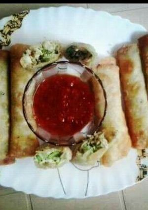 A picture of Spring rolls.