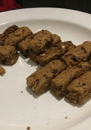 Una foto de Scones integrales de chocolate y almendras