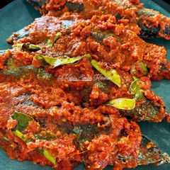 A picture of Balado Ikan Tuna (Tuna with Chili Sauce).
