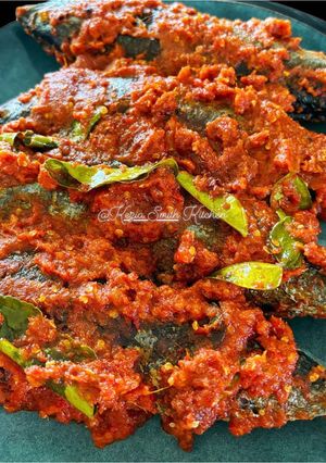 A picture of Balado Ikan Tuna (Tuna with Chili Sauce).