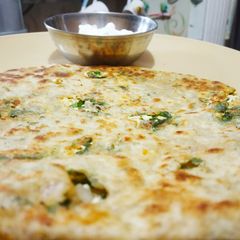 A picture of Paneer Spinach Parantha.