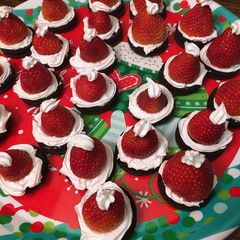 A picture of Santa hats.