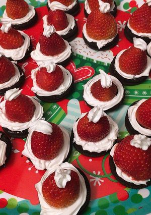 A picture of Santa hats.