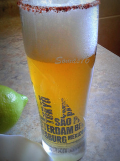 Una foto de Michelada