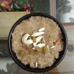 A picture of Suji Halwa.