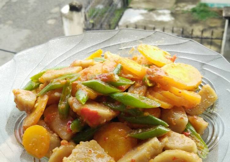 Tumis sayur bakso pedas