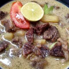 A picture of Soto Betawi.