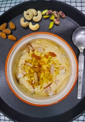 A picture of Rajbhog shrikhand.