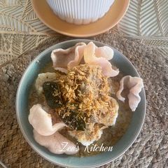 A picture of Chicken Braised in coconut milk aka Opor Ayam.