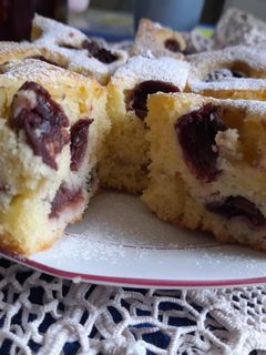 Meggyes kevert sütemény #junius2026 recept fotója