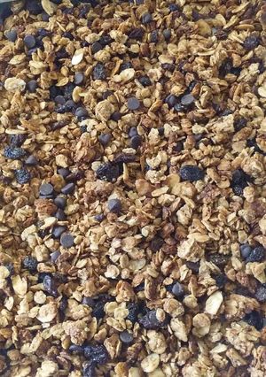A picture of Peanut Butter Granola.