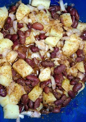 A picture of Spicy red bean chaat.