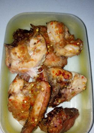 A picture of Garlic chicken.