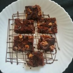 A picture of Orange brownies.