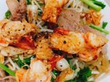 Hủ tiếu khô xào tôm thịt