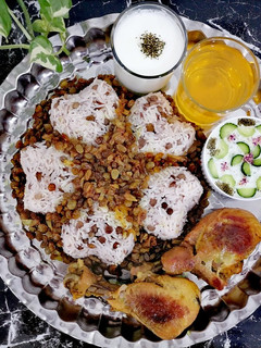 عکسی از دستور عدس پلو کشمش با مرغ
