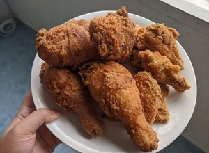 Gambar Ayam Goreng MCD rangup bersama bahan rahsia!