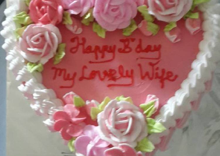 Kue Ulang Tahun Love