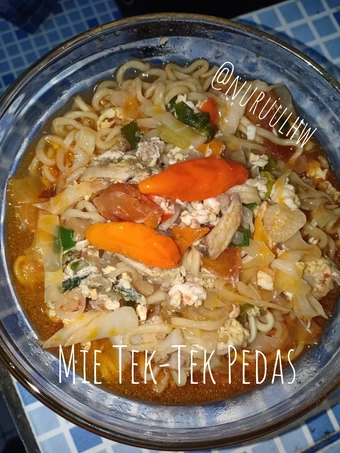 Cara Gampang Membikin Resep Mie Tek-Tek Pedas yang Uenak Anti Ribet, Mantap