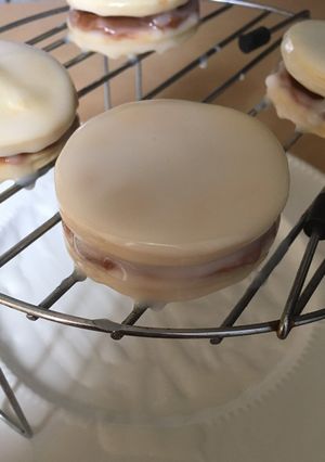 Una foto de Alfajores santafesinos